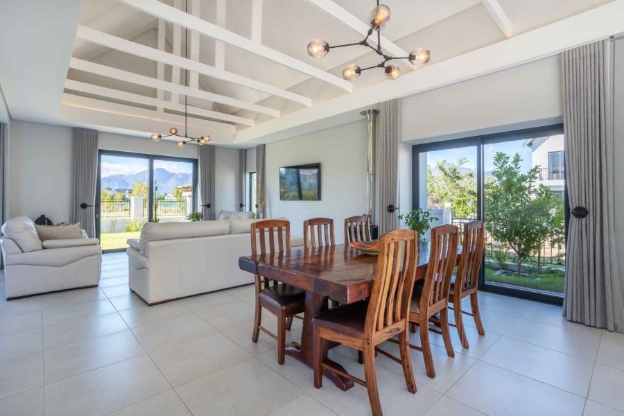 5 Bedroom Property for Sale in Val De Vie Estate Western Cape